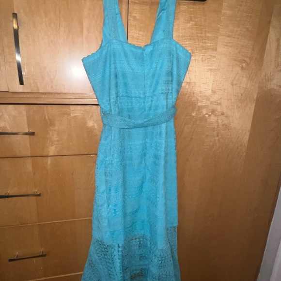 Spring/Summer - High-Low - Picture 2 of 3